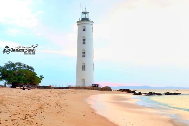 Uppuveli Beach House Trincomalee Esterno foto
