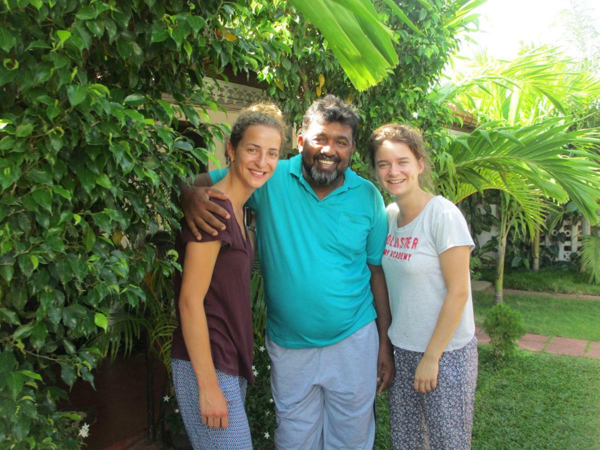 Uppuveli Beach House Trincomalee Esterno foto
